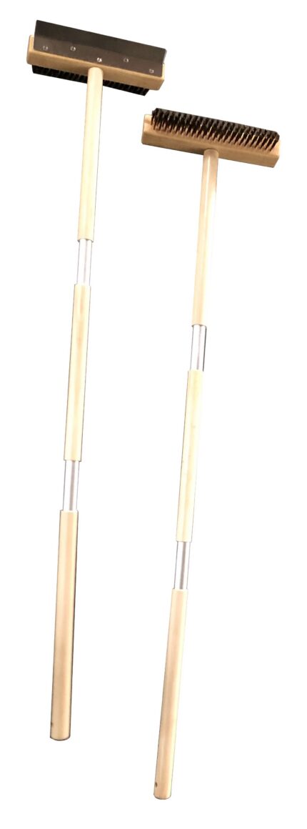 Pizza Oven Brush With Scraper And Wooden Handle 25-120