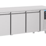 700 Refrigerated Counter 3 Doors Energy Line