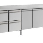 700 Refrigerated Counter 2 Doors And 4 Drawers