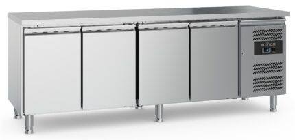700 Refrigerated Counter 4 Doors With Adjustable Feet
