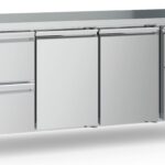 700 Refrigerated Counter 2 Doors And 2 Drawers With Adjustable Feet
