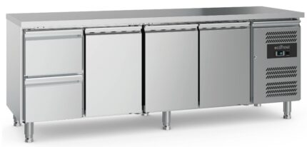700 Refrigerated Counter 3 Doors And 2 Drawers With Adjustable Feet